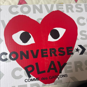 꼼대 가르솔 플레이 x 컨버스 콜라보 신발 팝니다