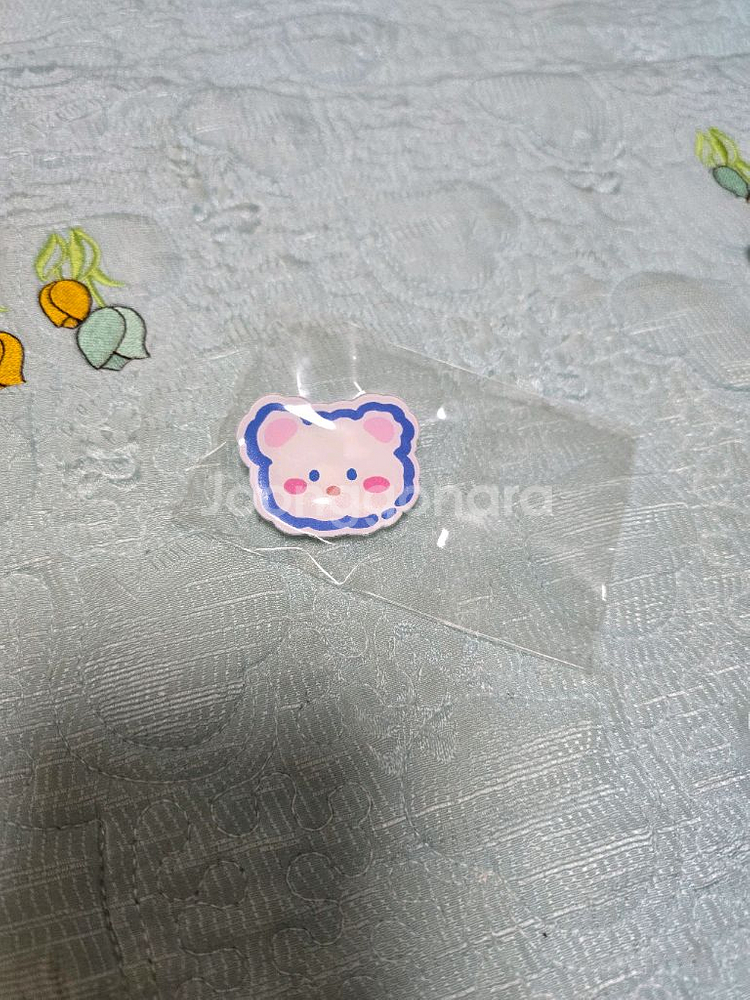귀여운 곰돌이 아크릴 뱃지--0