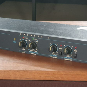 JBL M552 멀티용 2-Way 채널 디바이더