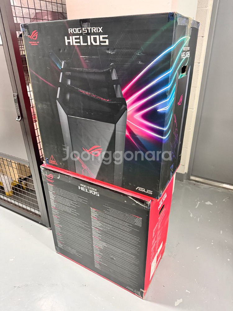 ASUS ROG STRIX HELIOS 케이스--5