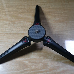삼발이 카메라 거치대