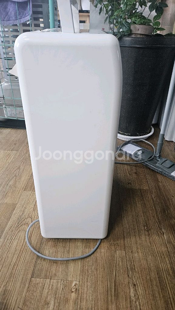 위닉스 제습기 10리터 결로방지예방 물잘빨립니다--5