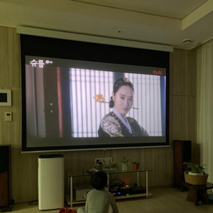빔 프로젝터 lg pf85k + 100인치 스크린