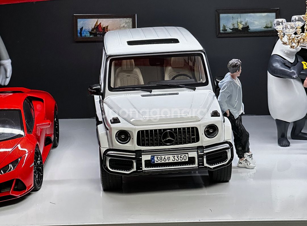 1:18 G63 AMG--0