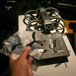 dji 아바타2 기체랑 베터리 3개 허브 팔아요