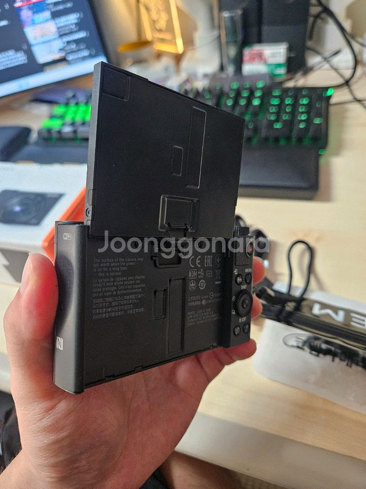 소니 사이버샷 DSC-WX500--3