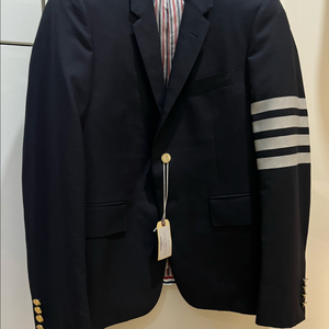 24fw 톰브라운 금장 블레이저 2사이즈 (새상품)