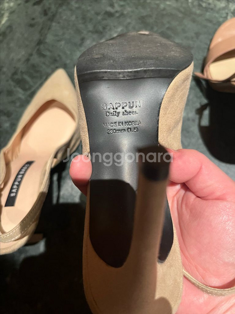 여성 사뿐구두 베이지색 스웨이드 230사이즈--2