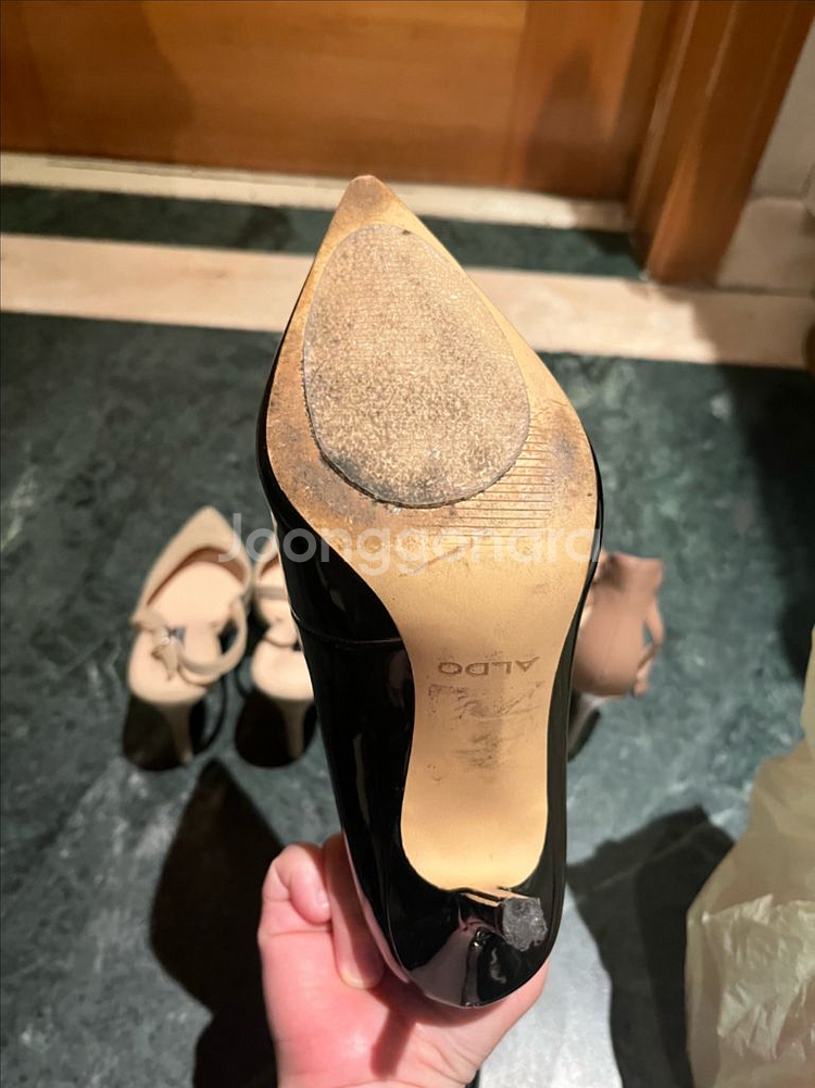 알도 여성 힐 230사이즈 블랙 애나멜--2