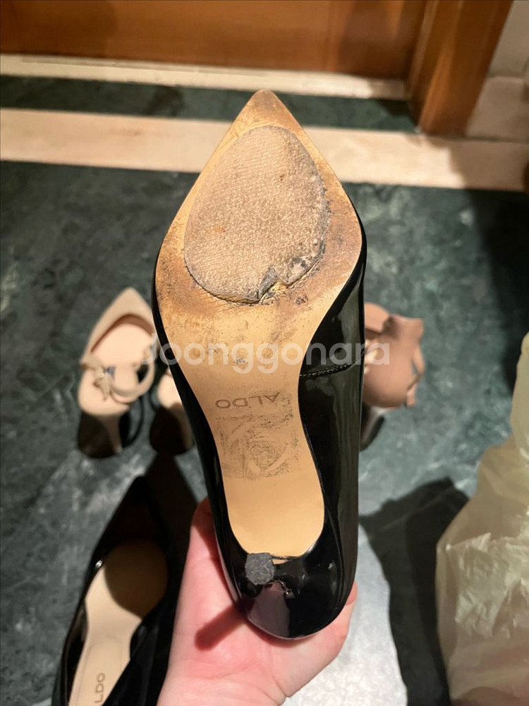 알도 여성 힐 230사이즈 블랙 애나멜--1