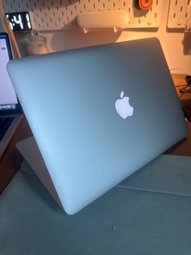 맥북에어 13-inch Early 2014 이미지