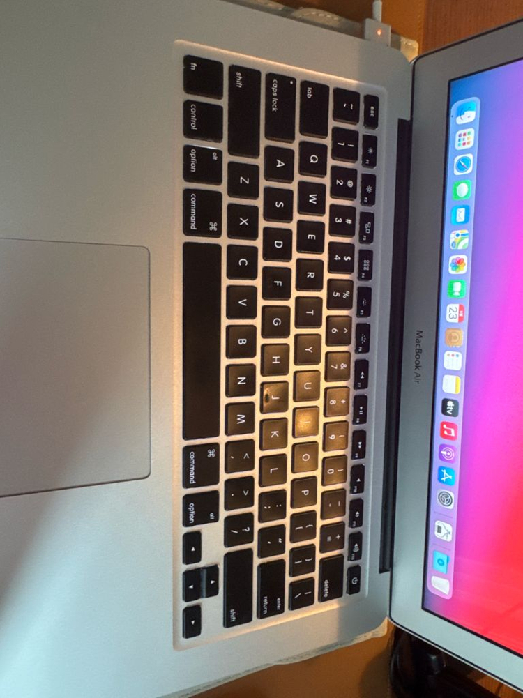 맥북에어 13-inch Early 2014 이미지