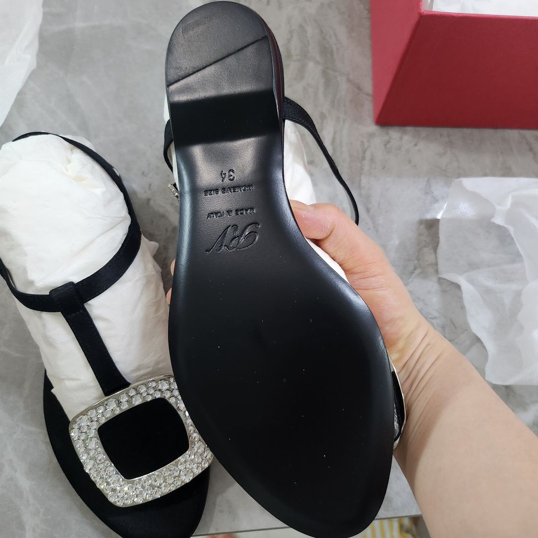 로저비비에 샌들 새상품