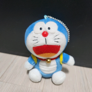 도라에몽 인형