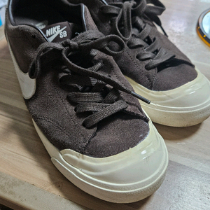 나이키SB 코트 로얄 브라운265mm