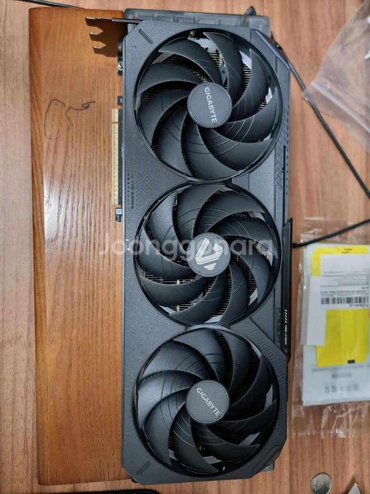 기가바이트 RTX 5080 게이밍 OC 팝니다.--1