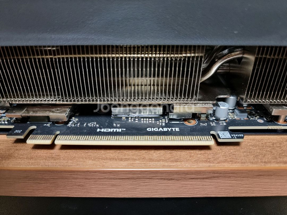 기가바이트 RTX 5080 게이밍 OC 팝니다.--2