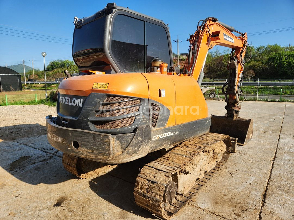 두산 02굴삭기 DX55MT 회링,코집 2021년식--0