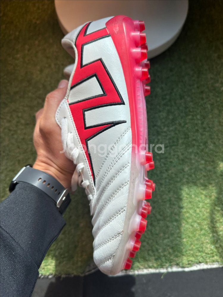 택티컬 축구화 280 mg 판매합니다--2