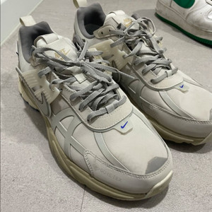 나이키 v2k 런 고어텍스 신발 팝니다