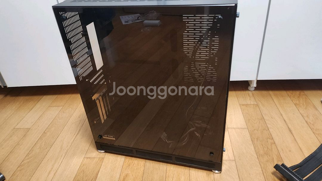 리안리 PC-O11 WGX (ROG) 케이스--3