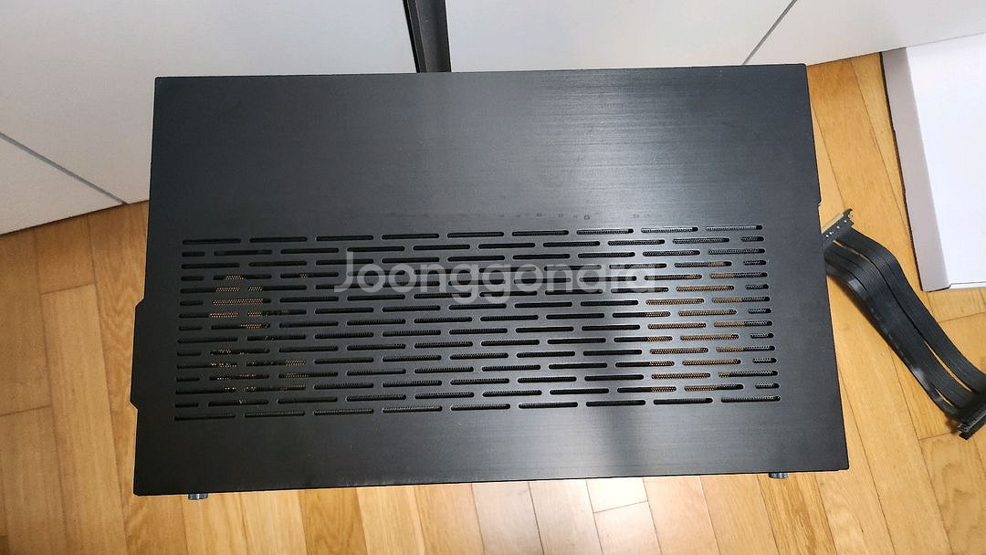 리안리 PC-O11 WGX (ROG) 케이스--4