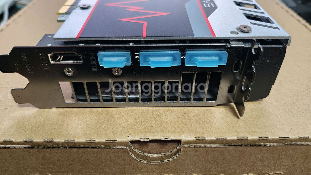 사파이어 RX570 4G 그래픽카드--3