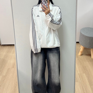 아디다스 올드스쿨 자수로고 화이트 실버 바람막이 자켓