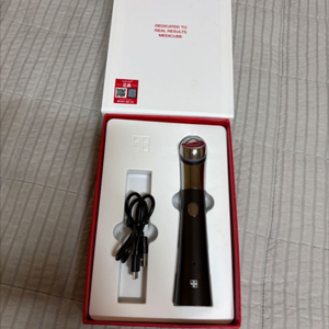 메디큐브 에이지알 부스터 힐러