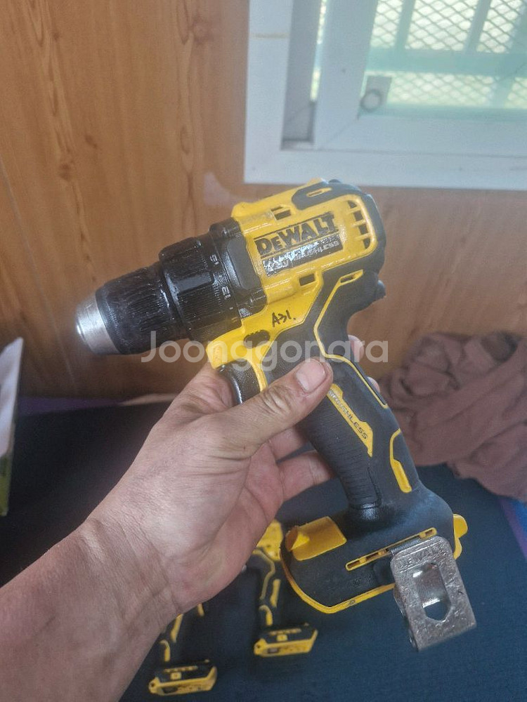 디월트충전드릴 DCD708 콤팩트형 가벼운전동드릴 최상--8