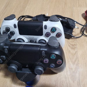 대구에서 플스4Pro 1T 판매 합니다.