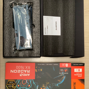 GIGABYTE RX 7600 GAMING OC 팜