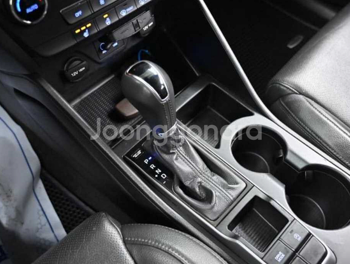 *16년 올뉴투싼 디젤 1.7 2WD 모던*--2