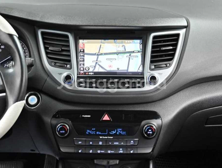 *16년 올뉴투싼 디젤 1.7 2WD 모던*--4