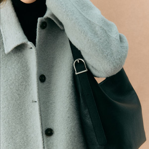 르베인 annus hobo bag black