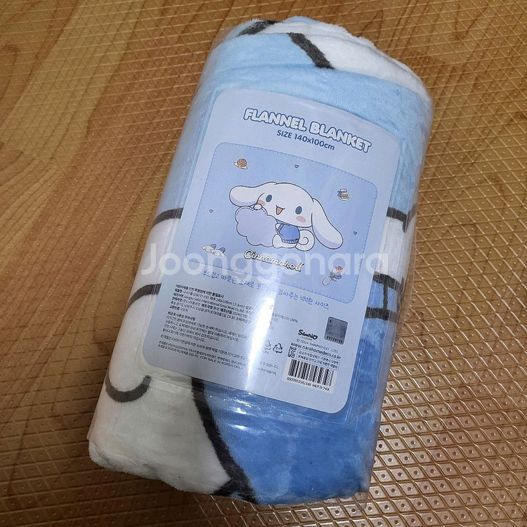 산리오 시나모롤.짱구 담요 미사용 2개일괄 무료배송--0