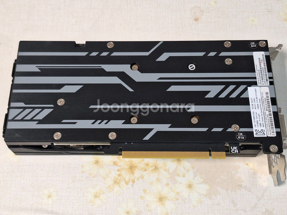 그래픽카드 GTX 1660 Ti--3