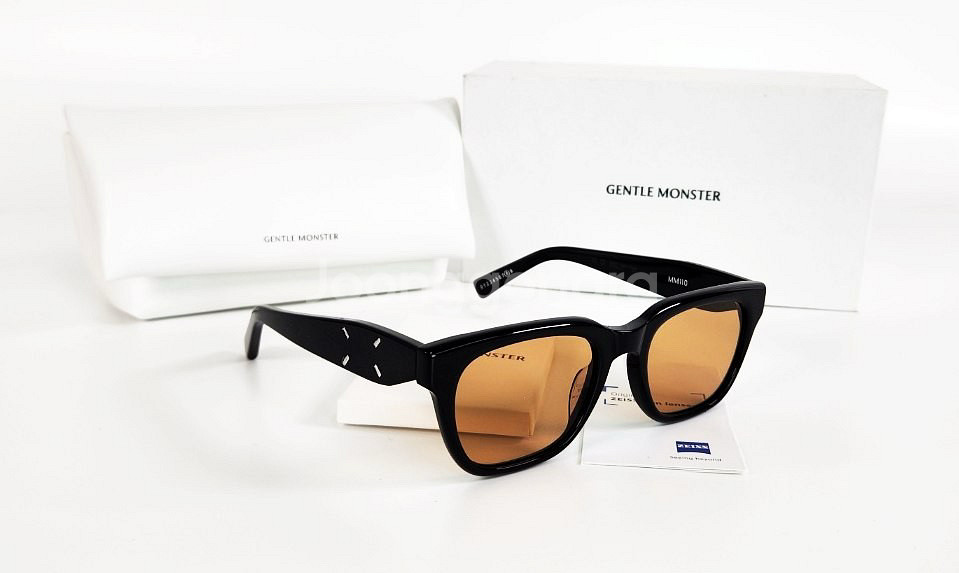 여름 필수품 선글라스--2