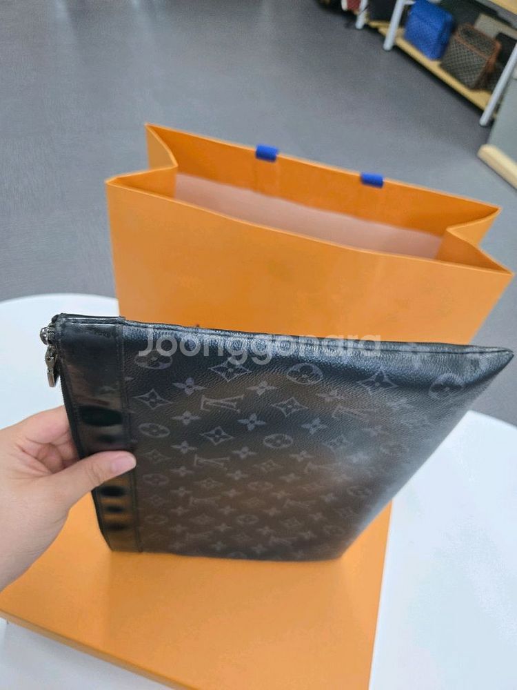 루이비통 이클립스 클러치--5