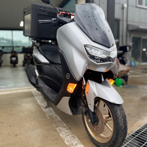 야마하 Nmax125 22년식 2만Km 판매합니다.