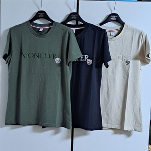 몽클레어 로고패치 여성 반팔티