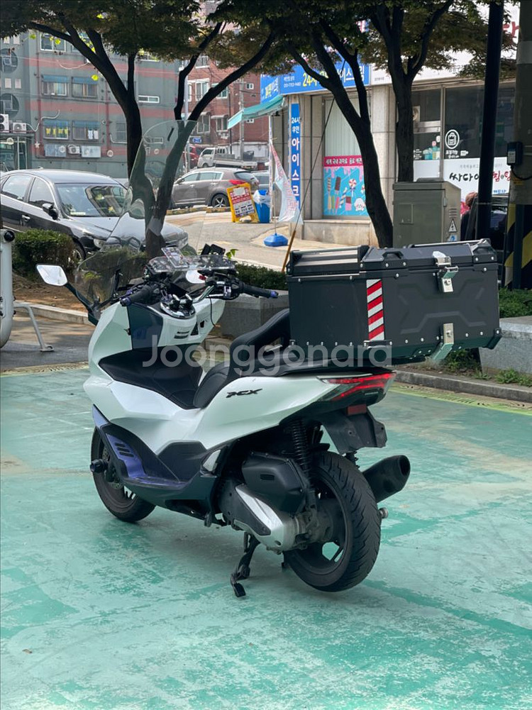 pcx125 요시무라구변 21년식 저렴하게 판매합니다--6