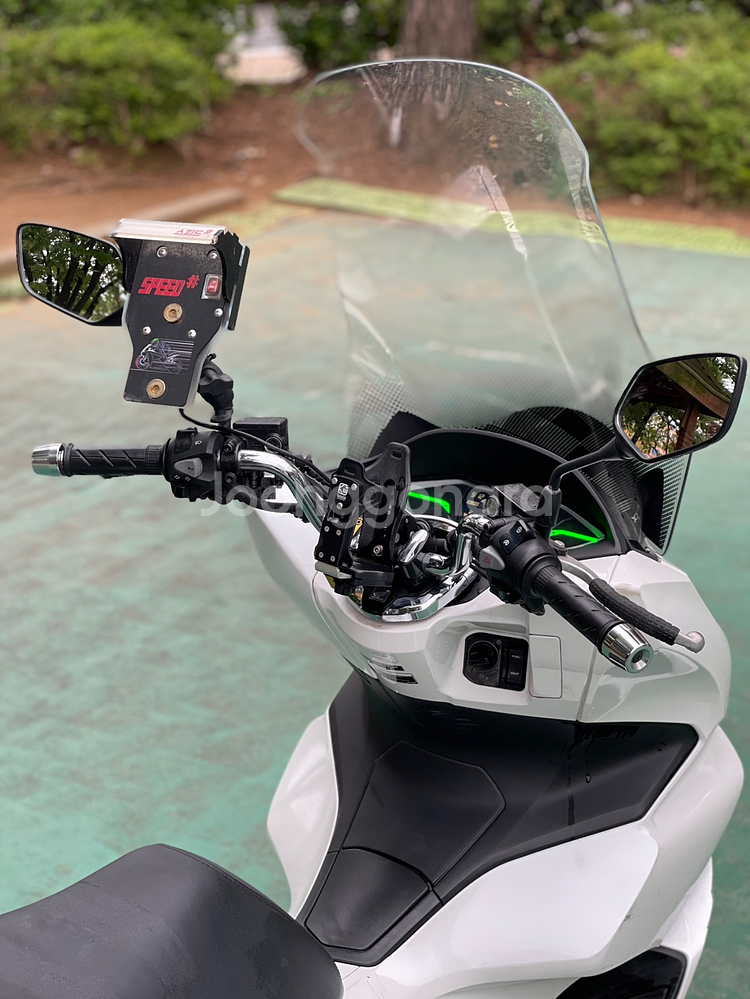 pcx125 24년식 3.1만Km 저렴하게 판매합니다--8