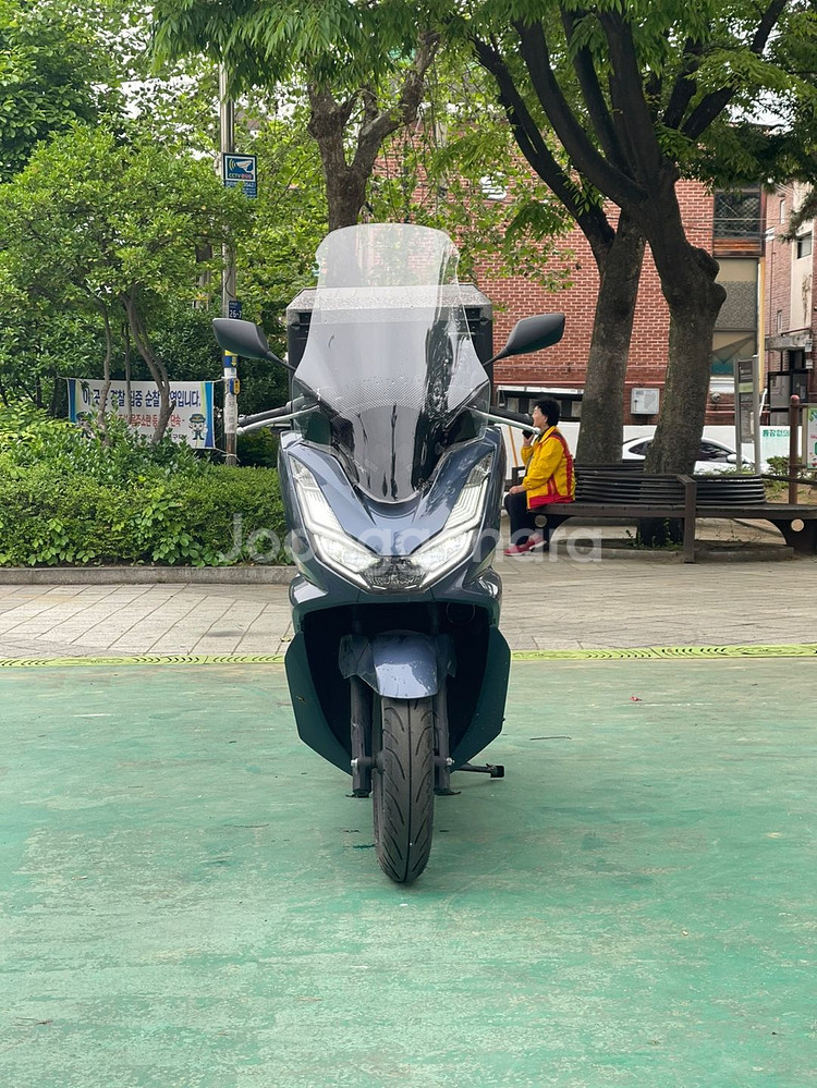 pcx125 22년식 4만Km 저렴하게 판매합니다--1