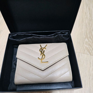 입생로랑 3단 지갑