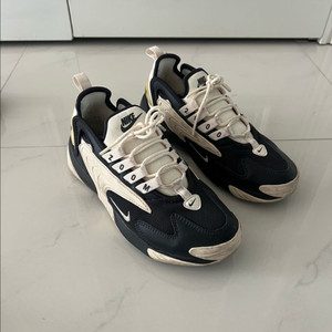 나이키 줌2k