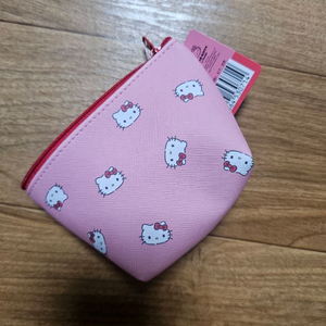 일본 산리오 헬로키티 미니파우치 1개 단품 교환환불불가