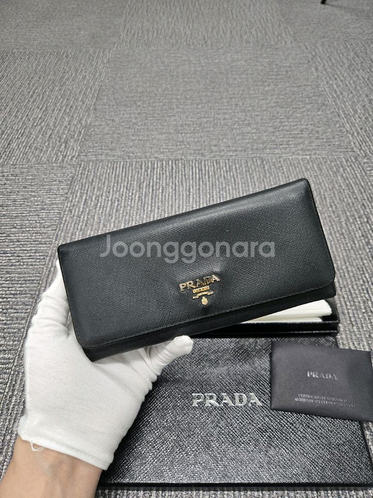 [정품]프라다 사피아노 장지갑--0