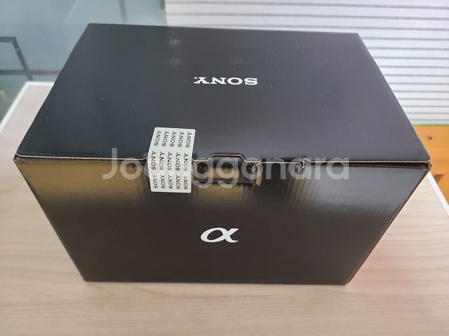미개봉 새제품 소니 미러리스 A7M4 (A7 IV) 가--0