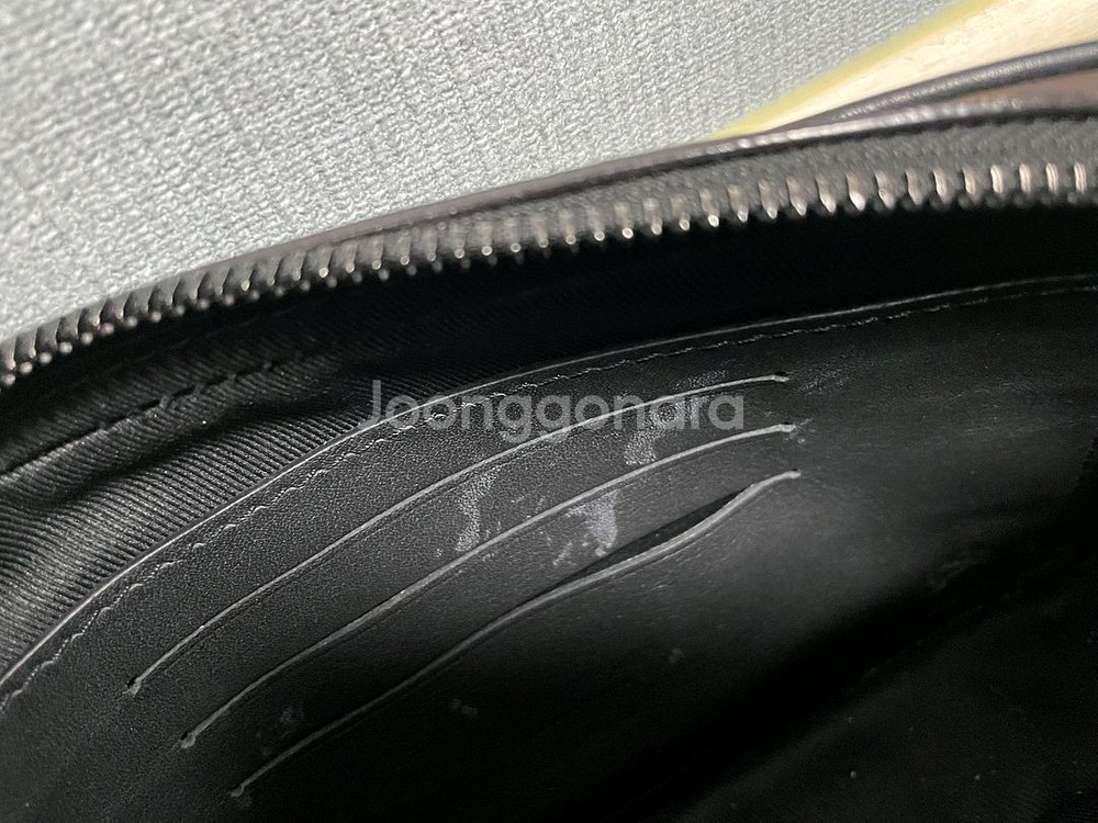 한정판 루이비통X버질아블로 포쉐트 볼가 스트랩 클러치백--4